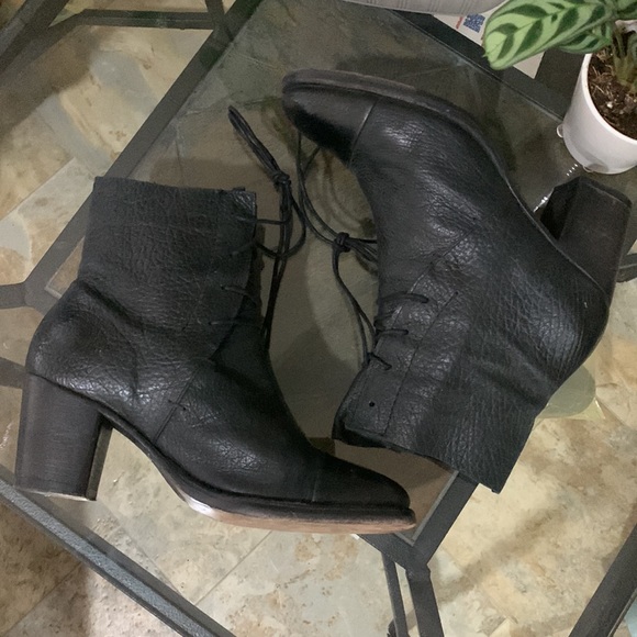 🔥1/2 of Summer Sale!🔥 KOM Made in Portugal Black leather Boots - Picture 4 of 13